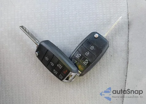 2017 Kia Sedona Lx z USA, uszkodzony, nr VIN KNDMB5C15H6230218